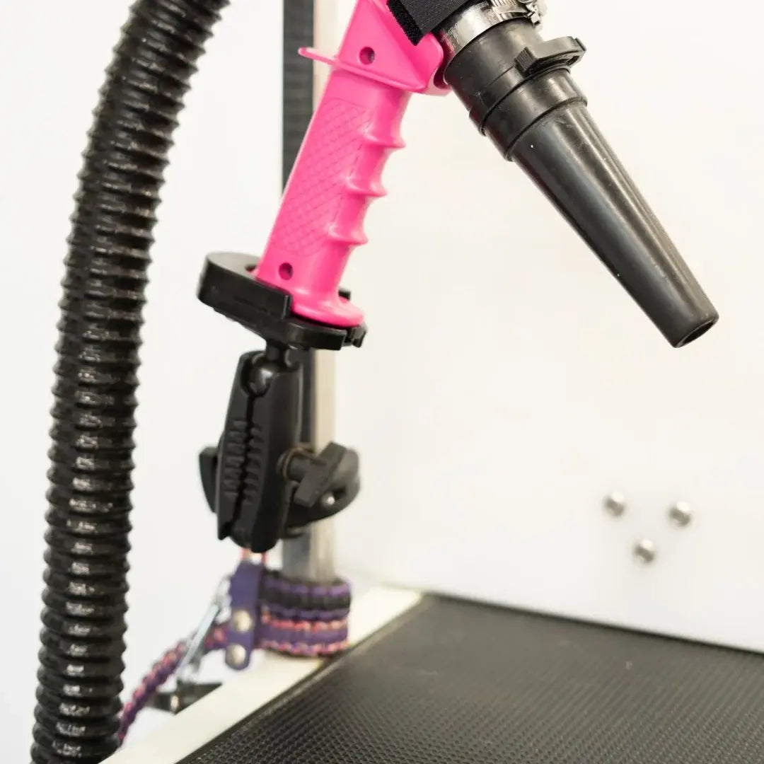 handle-it-Clip-It_Dryer_Holder_Attachment_Black